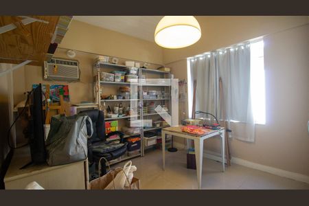 Quarto 1 de casa de condomínio para alugar com 4 quartos, 235m² em Recreio dos Bandeirantes, Rio de Janeiro