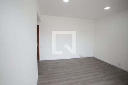 Sala de apartamento para alugar com 2 quartos, 70m² em Pechincha, Rio de Janeiro