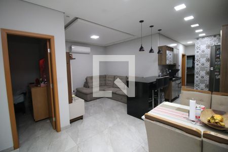 Sala de casa à venda com 2 quartos, 90m² em Penha Circular, Rio de Janeiro