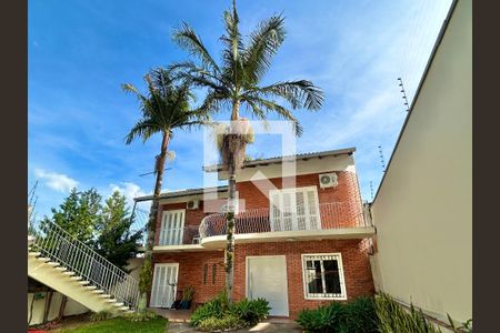 Fachada de casa à venda com 3 quartos, 253m² em Cristo Rei, São Leopoldo