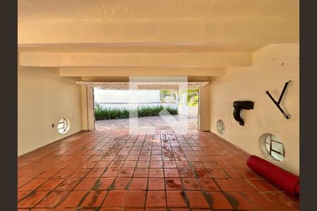 Garagem de casa à venda com 3 quartos, 253m² em Cristo Rei, São Leopoldo