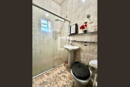 Banheiro Social de casa à venda com 3 quartos, 483m² em Coqueiros, Belo Horizonte