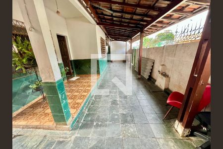 Área Externa - Frente de casa à venda com 3 quartos, 483m² em Coqueiros, Belo Horizonte