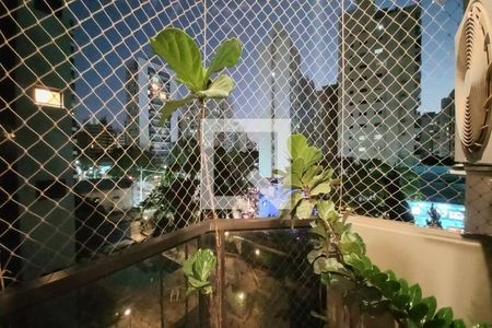 Varanda da suíte 1 de apartamento à venda com 3 quartos, 200m² em Centro, Campinas