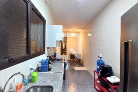Cozinha de apartamento à venda com 3 quartos, 200m² em Centro, Campinas