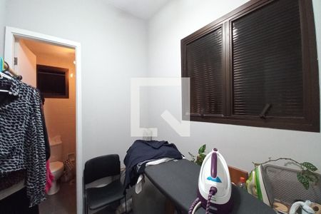 Quarto de Serviço de apartamento à venda com 3 quartos, 200m² em Centro, Campinas