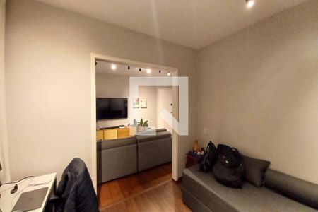 Sala de TV de apartamento à venda com 3 quartos, 200m² em Centro, Campinas