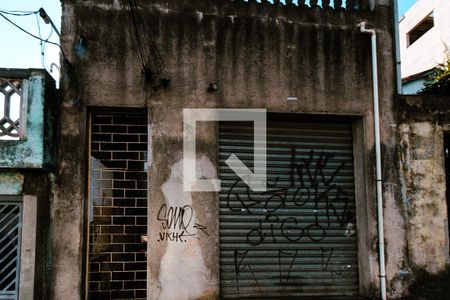 Fachada de casa para alugar com 1 quarto, 50m² em Parque Sao Rafael, São Paulo