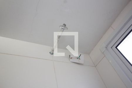 Banheiro Social de apartamento à venda com 2 quartos, 40m² em Vila Zat, São Paulo