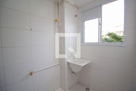 Área de Serviço de apartamento para alugar com 2 quartos, 40m² em Vila Zat, São Paulo