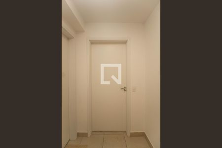 Hall de entrada de apartamento para alugar com 2 quartos, 40m² em Vila Zat, São Paulo