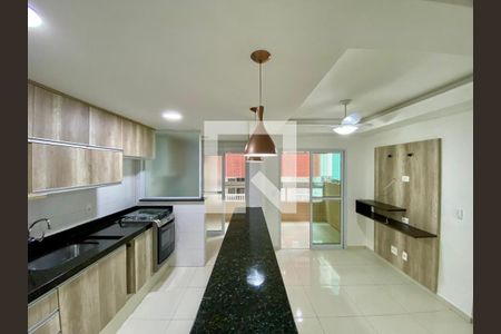 Sala/Cozinha de apartamento para alugar com 2 quartos, 67m² em Guilhermina, Praia Grande