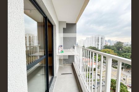 Varanda de kitnet/studio à venda com 1 quarto, 26m² em Santo Amaro, São Paulo