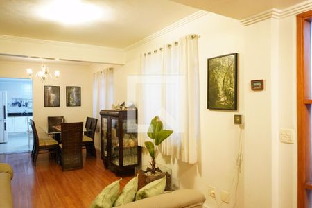 Sala de casa à venda com 4 quartos, 200m² em Vila Regente Feijó, São Paulo