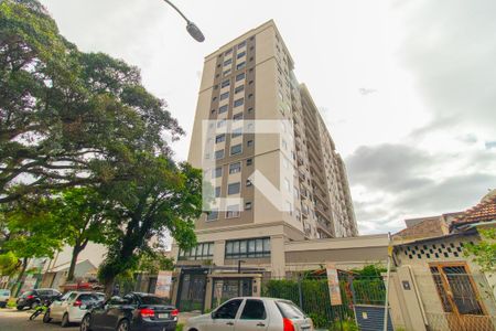 Fachada de apartamento à venda com 2 quartos, 72m² em Azenha, Porto Alegre