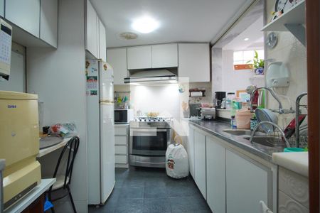 Cozinha de casa para alugar com 4 quartos, 320m² em Três Figueiras, Porto Alegre