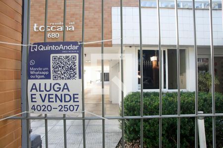 Plaquinha de apartamento à venda com 2 quartos, 69m² em Santa Cecília, Porto Alegre