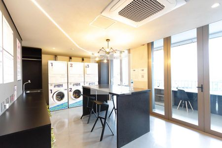 Área comum de kitnet/studio para alugar com 1 quarto, 24m² em Perdizes, São Paulo