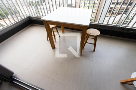 Varanda  de kitnet/studio para alugar com 1 quarto, 24m² em Perdizes, São Paulo
