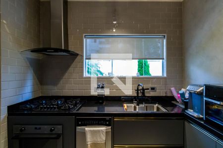 Cozinha de casa de condomínio à venda com 3 quartos, 230m² em Jardim Londrina, São Paulo