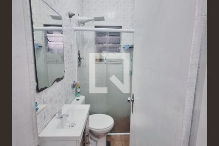 Banheiro de casa para alugar com 3 quartos, 70m² em Parque São Quirino, Campinas