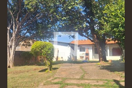 Quintal de casa para alugar com 3 quartos, 70m² em Parque São Quirino, Campinas