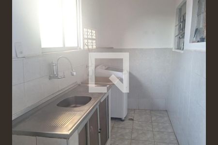 Cozinha  de casa para alugar com 3 quartos, 70m² em Parque São Quirino, Campinas