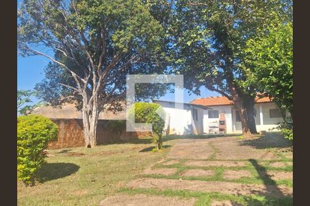 Quintal de casa para alugar com 3 quartos, 70m² em Parque São Quirino, Campinas