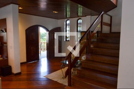 Sala de casa de condomínio à venda com 3 quartos, 640m² em Freguesia (Jacarepaguá), Rio de Janeiro