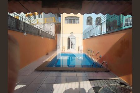 Casa à venda com 3 quartos, 234m² em Jaguaré, São Paulo