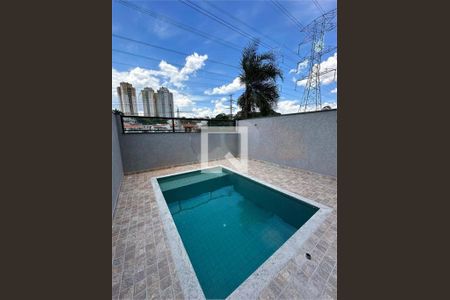 Casa à venda com 3 quartos, 205m² em Parque Sao Domingos, São Paulo