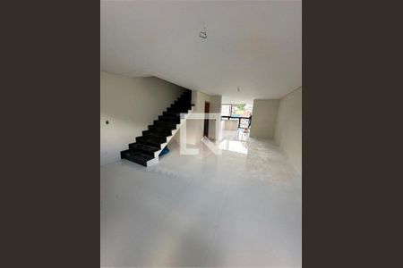 Casa à venda com 3 quartos, 205m² em Parque Sao Domingos, São Paulo