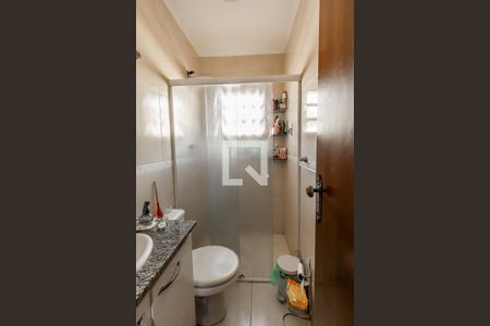 Banheiro de casa de condomínio à venda com 2 quartos, 73m² em Burgo Paulista, São Paulo