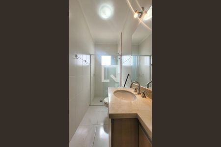 Banheiro Suite 2 de casa de condomínio à venda com 3 quartos, 150m² em Chácara Primavera, Campinas
