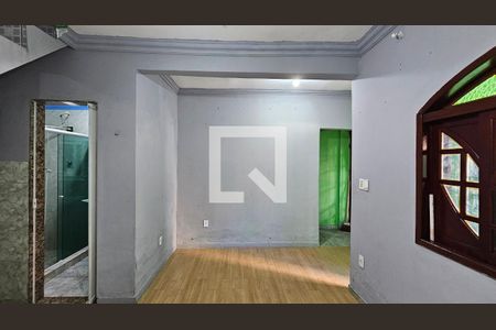 Sala de casa para alugar com 2 quartos, 148m² em Cosmorama, Mesquita