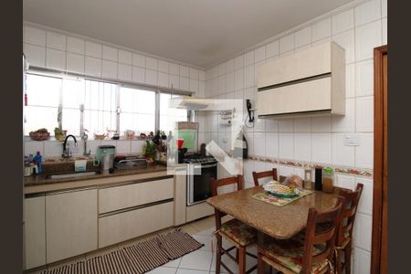 Cozinha de casa à venda com 3 quartos, 150m² em Vila Gustavo, São Paulo