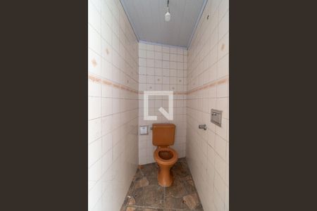 Banheiro de serviço de casa à venda com 2 quartos, 100m² em Vila Ida, São Paulo
