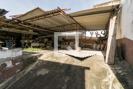 Garagem de casa à venda com 6 quartos, 225m² em Irajá, Rio de Janeiro