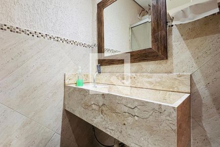 Banheiro 3 de casa à venda com 3 quartos, 425m² em Vila Galvão, Guarulhos