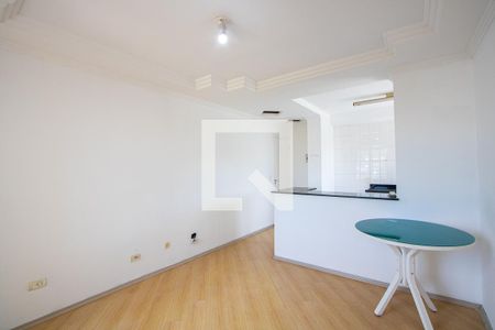 Sala de apartamento para alugar com 3 quartos, 59m² em Vila Palmares, Santo André