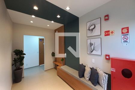 Hall de Entrada de apartamento para alugar com 2 quartos, 48m² em Jardim Itatiaia, Campinas