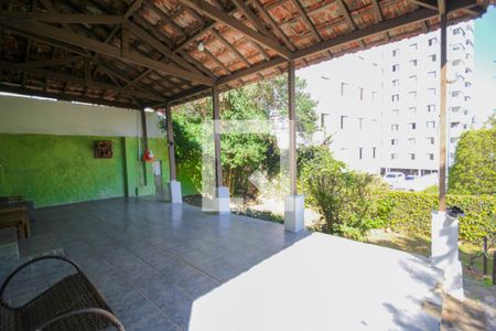 Quintal de casa à venda com 3 quartos, 500m² em Interlagos, São Paulo