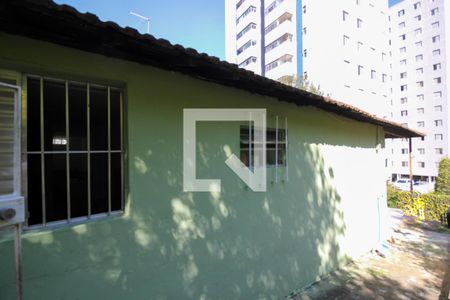 Acesso aos Fundos de casa à venda com 3 quartos, 500m² em Interlagos, São Paulo