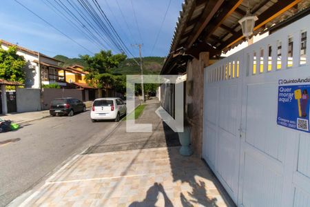 Plaquinha de casa à venda com 3 quartos, 195m² em Itaipu, Niterói