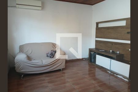 Casa para alugar com 1 quarto, 120m² em Brás de Pina, Rio de Janeiro