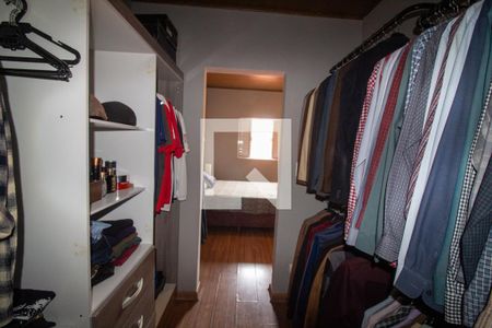 Closet da suíte 2 de casa à venda com 4 quartos, 235m² em Santo Amaro, São Paulo