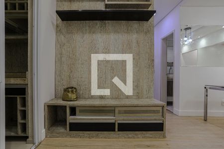 Sala de apartamento para alugar com 3 quartos, 70m² em Conjunto Residencial Irai, Suzano