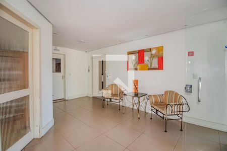 Hall de entrada de apartamento para alugar com 4 quartos, 196m² em Jardim Lindóia, Porto Alegre
