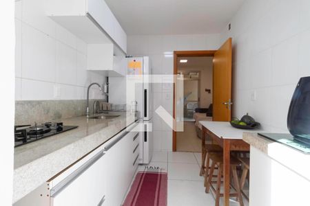 Cozinha de apartamento à venda com 3 quartos, 123m² em Planalto, Belo Horizonte