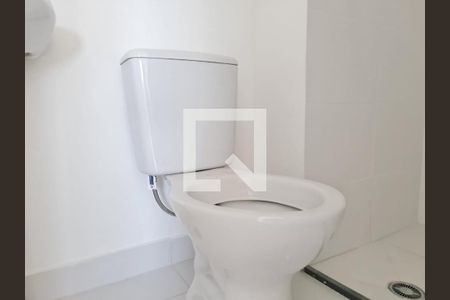 Banheiro Social de apartamento à venda com 2 quartos, 34m² em Vila Maria, Guarulhos